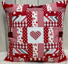 Load image into Gallery viewer, Patchwork cushion cover, country house style cushion cover, red/white 40x40cm.
