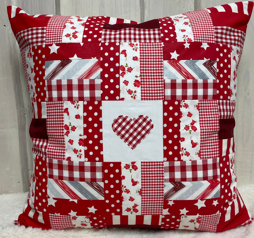 Patchwork cushion cover, country house style cushion cover, red/white 40x40cm.