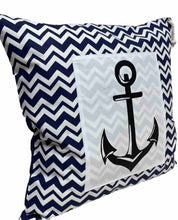 Lade das Bild in den Galerie-Viewer, Maritime Kissenhülle, Kissenbezug, Landhausstil Kissen, Anker blau/weiß
