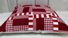 Carregar imagem no visualizador da galeria, Patchwork Kissenhülle, Landhausstil Kissenbezug, rot/weiß 40x40cm.
