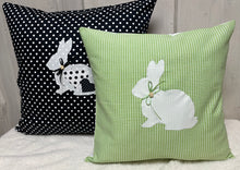Lade das Bild in den Galerie-Viewer, 1 Landhausstill Kissenhülle, Kissenbezug, Osterkissen,Ostern grün/weiß

