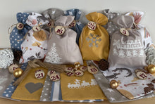 Lade das Bild in den Galerie-Viewer, Adventskalender,Landhausstil Adventskalender zum Befüllen, Adventskalender Zahlen aus Holz, blau/senfgelb/taupe
