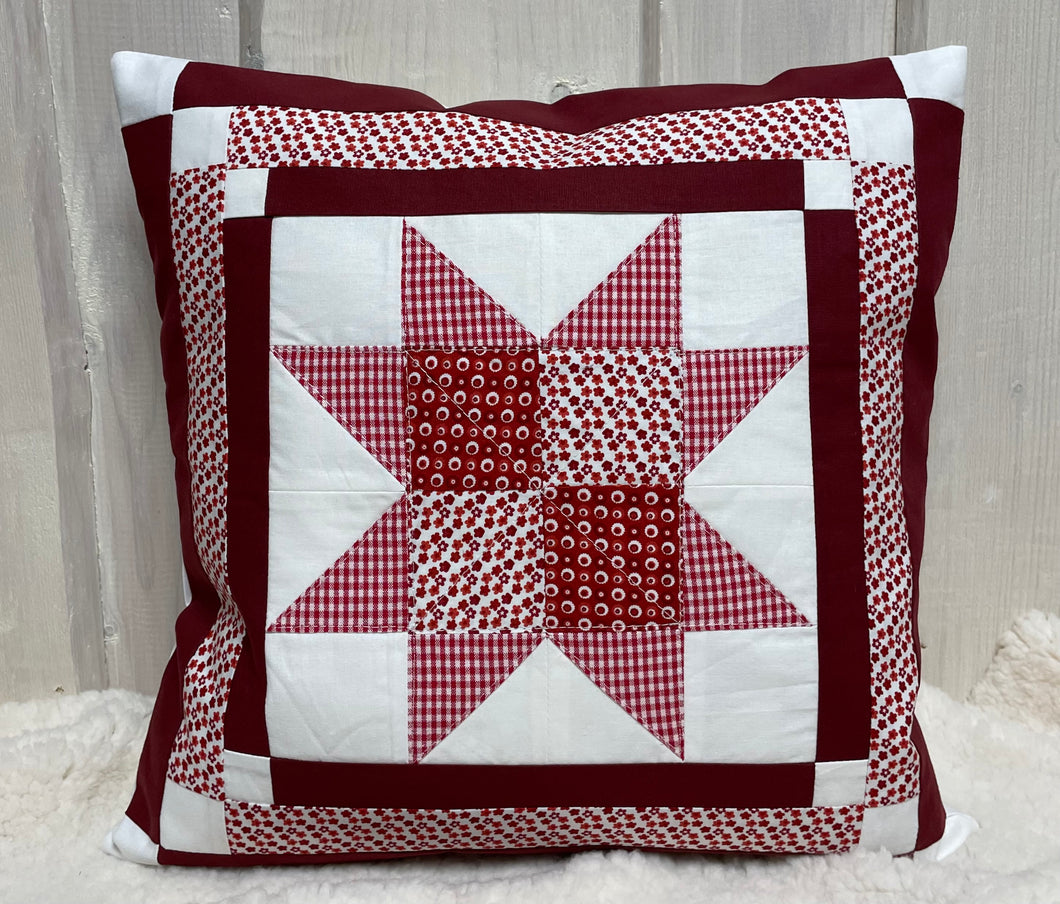 Patchwork Kissenhülle, Landhausstil Kissenbezug, rot/weiß 40x40cm.