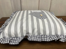 Load image into Gallery viewer, 1x country house style cushion cover * cushion cover with ruffles * decorative cushion * hearts * grey/white
