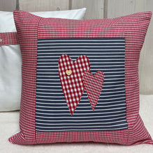 Carregar imagem no visualizador da galeria, Patchwork Kissenhülle, Landhausstil Kissenbezug, rot/blaugrau 40x40cm
