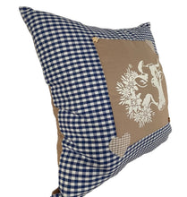 Lade das Bild in den Galerie-Viewer, Landhausstil Kissenhülle * Kissenbezug * Dekokissen * Kuh* blau/beige
