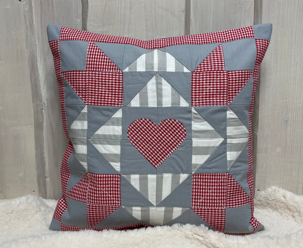 Patchwork Kissenhülle, Landhausstil Kissenbezug, rot/grau 40x40cm.