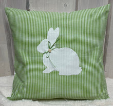Lade das Bild in den Galerie-Viewer, 1 Landhausstill Kissenhülle, Kissenbezug, Osterkissen,Ostern grün/weiß
