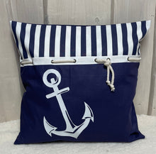 Lade das Bild in den Galerie-Viewer, Maritime Kissenhülle, Kissenbezug, Landhausstil Kissen, Dekokissen Anker blau/weiß
