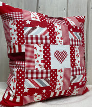 Load image into Gallery viewer, Patchwork cushion cover, country house style cushion cover, red/white 40x40cm.
