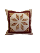 Carregar imagem no visualizador da galeria, Patchwork Kissenhülle, Landhausstil Kissenbezug, beige /rot/ weiß 40x40cm
