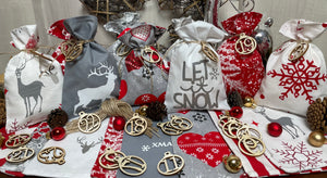 Adventskalender,Landhausstil Adventskalender zum befüllen , 24 Säckchen zum Advent , Adventskalender Zahlen aus Holz, grau /rot