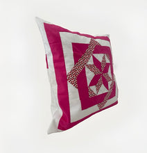 Lade das Bild in den Galerie-Viewer, Patchwork Kissenhülle, Landhausstil Kissenbezug, pink/weiß 40x40cm
