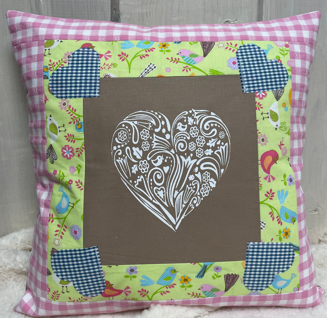 Patchwork Kissenhülle, Landhausstil Kissenbezug, beige/rosa/grün 40x40cm.