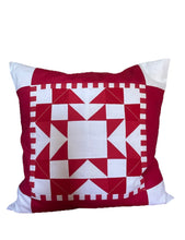 Carregar imagem no visualizador da galeria, Patchwork Kissenhülle, Landhausstil Kissenbezug, rot/weiß 50x50cm
