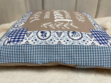 Carregar imagem no visualizador da galeria, Patchwork Kissenhülle, Landhausstil Kissenbezug blau/beige 40x40cm.
