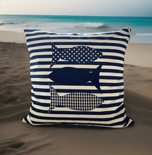 Carregar imagem no visualizador da galeria, Maritime Kissenhülle, Landhausstil Kissenbezug, Dekokissen * Fische *blau/weiß
