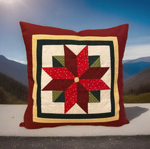 Lade das Bild in den Galerie-Viewer, Patchwork Kissenhülle, Landhausstil Kissenbezug, rot/grün/weiß 40x40cm
