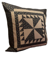 Carregar imagem no visualizador da galeria, Patchwork Kissenhülle, Landhausstil Kissenbezug, grau/beige  50x50cm
