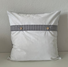 Lade das Bild in den Galerie-Viewer, Patchwork Kissenhülle, Landhausstil Kissenbezug, grau/gelb/grün/weiß 40x40cm
