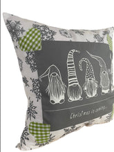 Carregar imagem no visualizador da galeria, Weihnachtliche Kissenhülle * Landhausstil Kissenbezug * Dekokissen *grau/weiß
