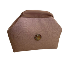 Lade das Bild in den Galerie-Viewer, Handgefertigte Clutch in rosa mit Glitzer 26x20x8 cm
