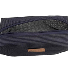 Charger l'image dans la galerie, Handgefertigte Kosmetiktasche (Boxie Bag) aus gestreiften Jeansstoff (Kopie)
