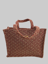 Загрузить изображение в средство просмотра галереи, Handgefertigte Handtasche Book Tote
