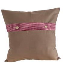 Carregar imagem no visualizador da galeria, Weihnachtliche Kissenhülle * Landhausstil Kissenbezug * Dekokissen * rot/weiß/beige
