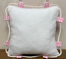 Carregar imagem no visualizador da galeria, Namenskissen, Kuschelkissen, Kissen Geburt, Kinderkissen, Segelboot  25x25cm.
