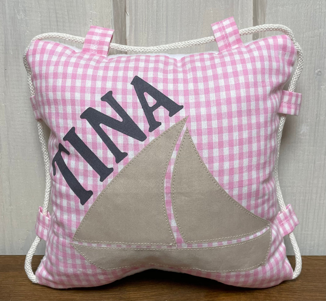 Namenskissen, Kuschelkissen, Kissen Geburt, Kinderkissen, Segelboot  25x25cm.