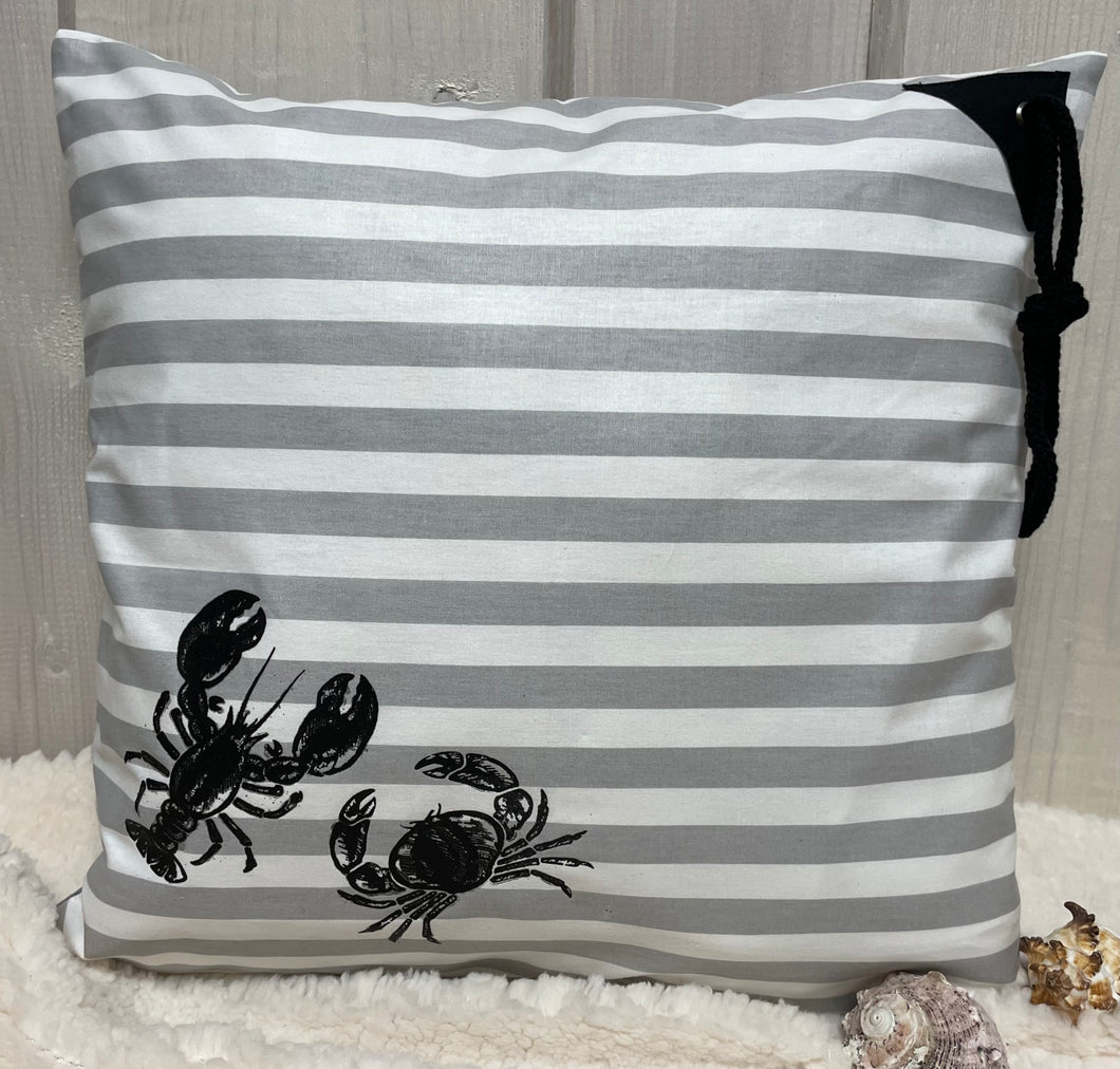 Maritime Kissenhülle, Kissenbezug, Landhausstil Kissen * Krebse * grau/weiß