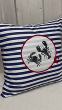 Laden und Abspielen von Videos im Galerie-Viewer, Maritime Kissenhülle, Kissenbezug, Landhausstil Kissen, Dekokissen * Krebse * blau/weiß gestreift
