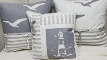 Laden und Abspielen von Videos im Galerie-Viewer, Maritime Kissenhülle, Kissenbezug, Landhausstil Kissen * Leuchtturm * weiß/grau
