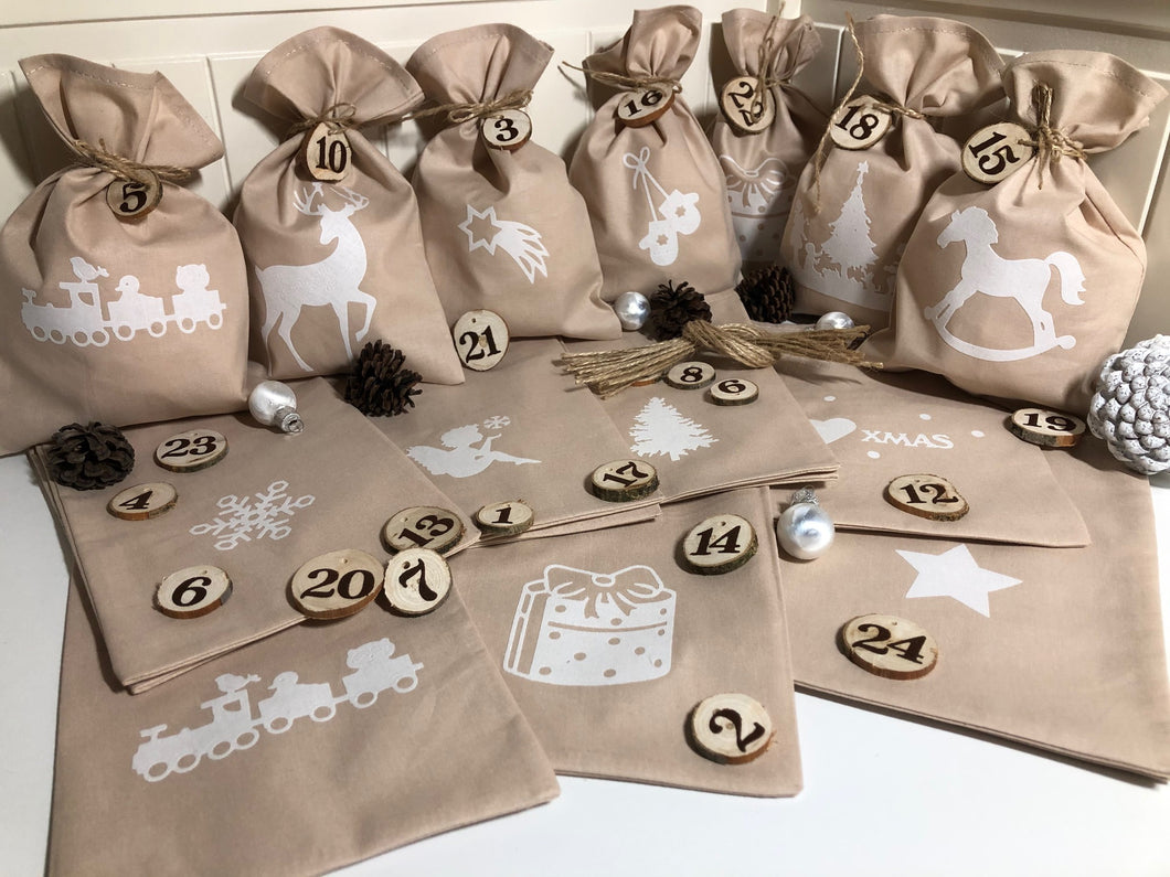 Adventskalender,Landhausstil Adventskalender zum befüllen, 24 Säckchen zum Advent, Adventskalender Zahlen aus Holz, beige/weiß