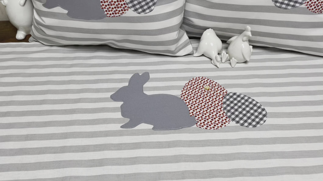 1x Landhausstil Tischläufer, Tischdecke, Ostertischdecke, Tischläufer Ostern grau /weiß, 40x90cm.