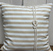 Lade das Bild in den Galerie-Viewer, 1 Maritime Kissenhülle, Kissenbezug, Landhausstil Kissen * Seemannsknoten * beige/weiß .
