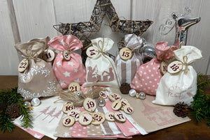 Adventskalender,Landhausstil Adventskalender zum befüllen, 24 Säckchen zum Advent , Adventskalender Zahlen aus Holz, rosa/beige