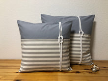 Lade das Bild in den Galerie-Viewer, Maritime Kissenhülle, Kissenbezug, Landhausstil Kissen * Seemannsknoten * grau/weiß .
