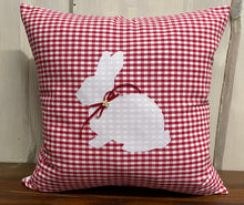 Lade das Bild in den Galerie-Viewer, 1 Landhausstill Kissenhülle, Kissenbezug, Osterkissen,Ostern rot/weiß
