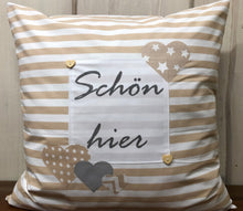 Cargar imagen en el visor de la galería, 1x Landhausstil Kissenhülle * Kissenbezug * Dekokissen „ Schön hier „ beige/weiß
