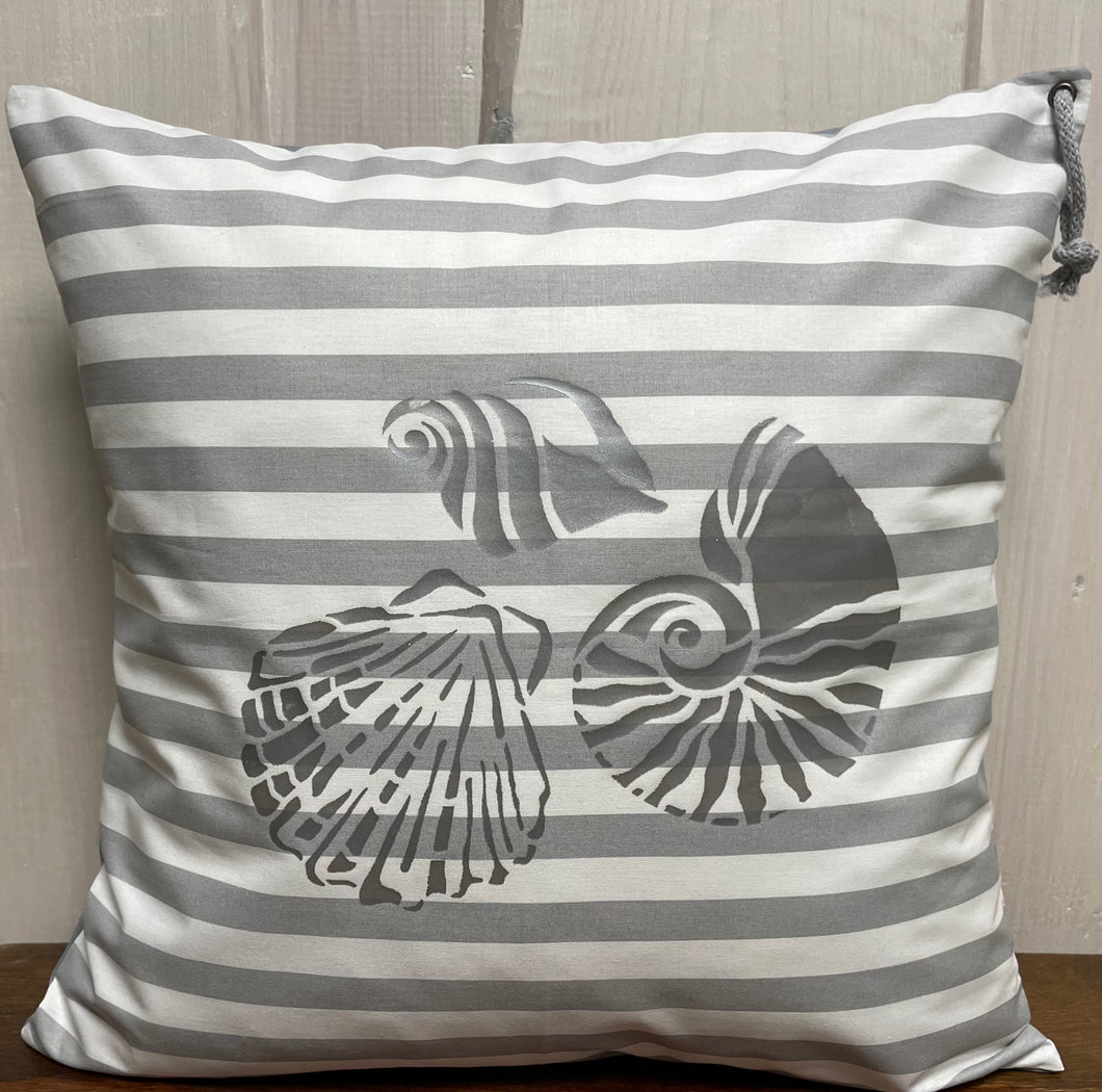 Maritime Kissenhülle, Kissenbezug, Landhausstil Kissen * Muscheln * grau/weiß