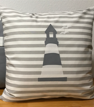 Lade das Bild in den Galerie-Viewer, Maritime Kissenhülle, Kissenbezug, Landhausstil Kissen * Leuchtturm * grau/weiß
