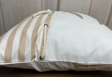 Lade das Bild in den Galerie-Viewer, 1 Maritime Kissenhülle, Kissenbezug, Landhausstil Kissen * Möwen * weiß/beige
