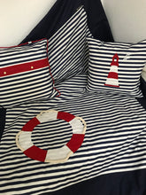 Cargar imagen en el visor de la galería, Maritime Patchwork Decke, Tagesdecke, Kinderdecke, Bettüberwurf 130cm x 200cm
