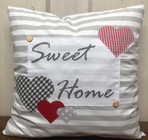 Landhausstil Kissenhülle * Kissenbezug * Dekokissen * Sweet Home * grau/weiß mit roten Herzen
