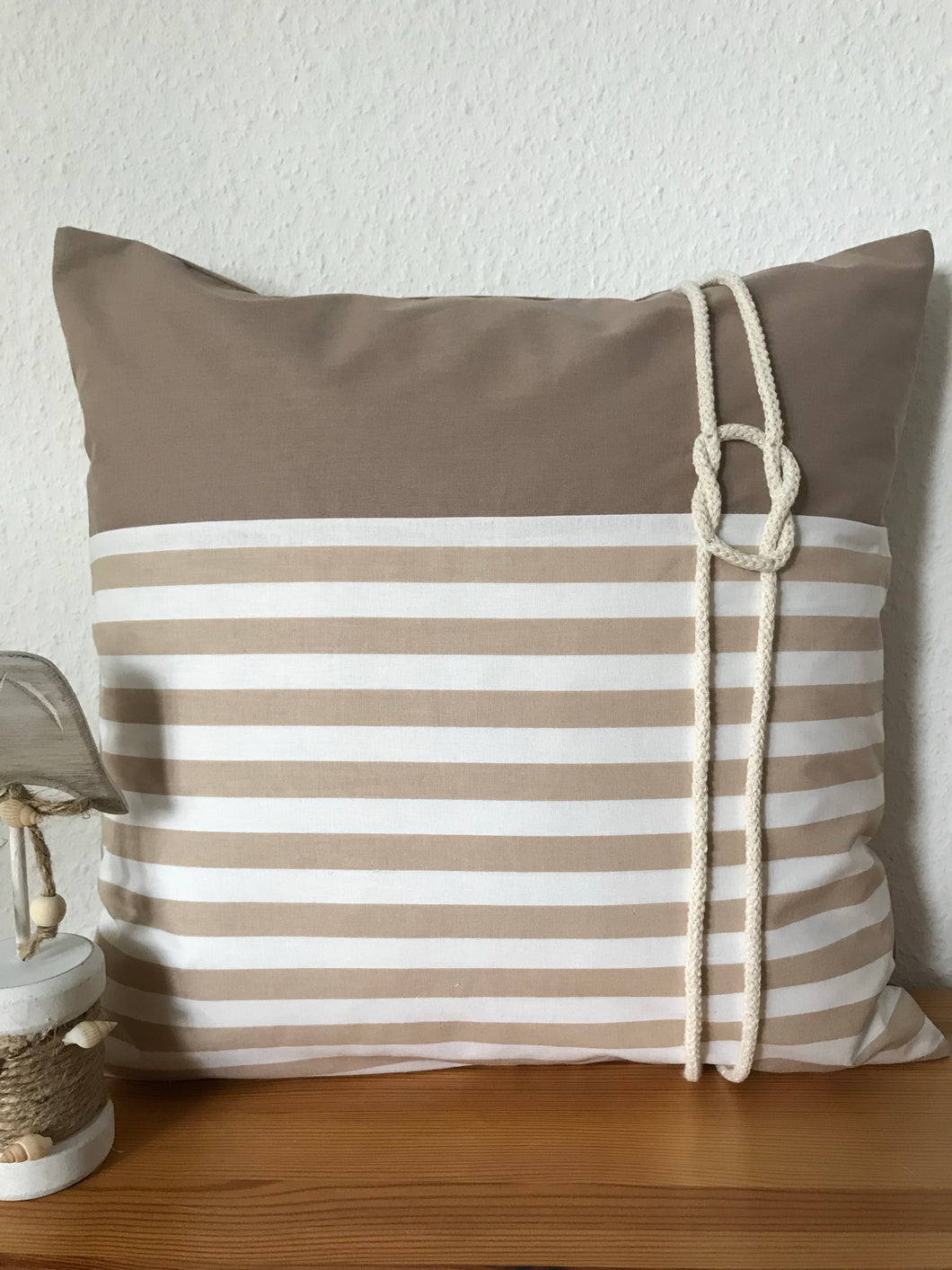Maritime Kissenhülle, Kissenbezug, Landhausstil Kissenhüllen, Dekokissen Seemannsknoten beige/weiß gestreift