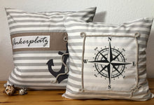 Lade das Bild in den Galerie-Viewer, Maritime Kissenhülle, Kissenbezug, Landhausstil Kissen * Kompass * grau/weiß
