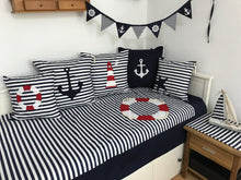 Cargar imagen en el visor de la galería, Maritime Patchwork Decke, Tagesdecke, Kinderdecke, Bettüberwurf 130cm x 200cm
