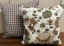 Load image into Gallery viewer, 1x country house style cushion cover * cushion cover * decorative cushion * flowers
